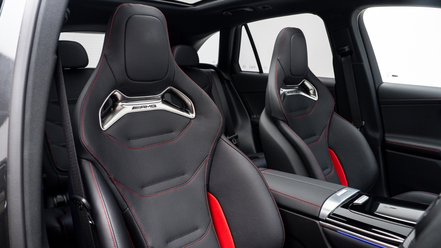 Used Mercedes-Benz GLC 2025 for sale - 77449684: Photo 3