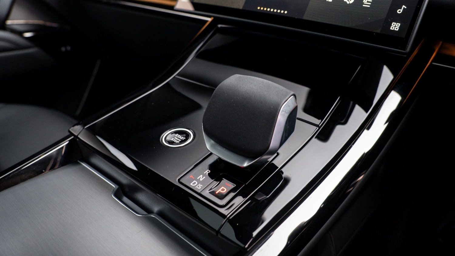 Used Land Rover Range Rover Sport 2024 for sale - 77592155: Photo 31