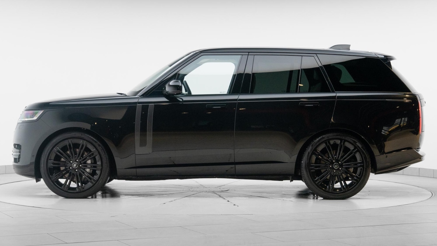 Used Land Rover Range Rover 2023 for sale - 76745200: Photo 4