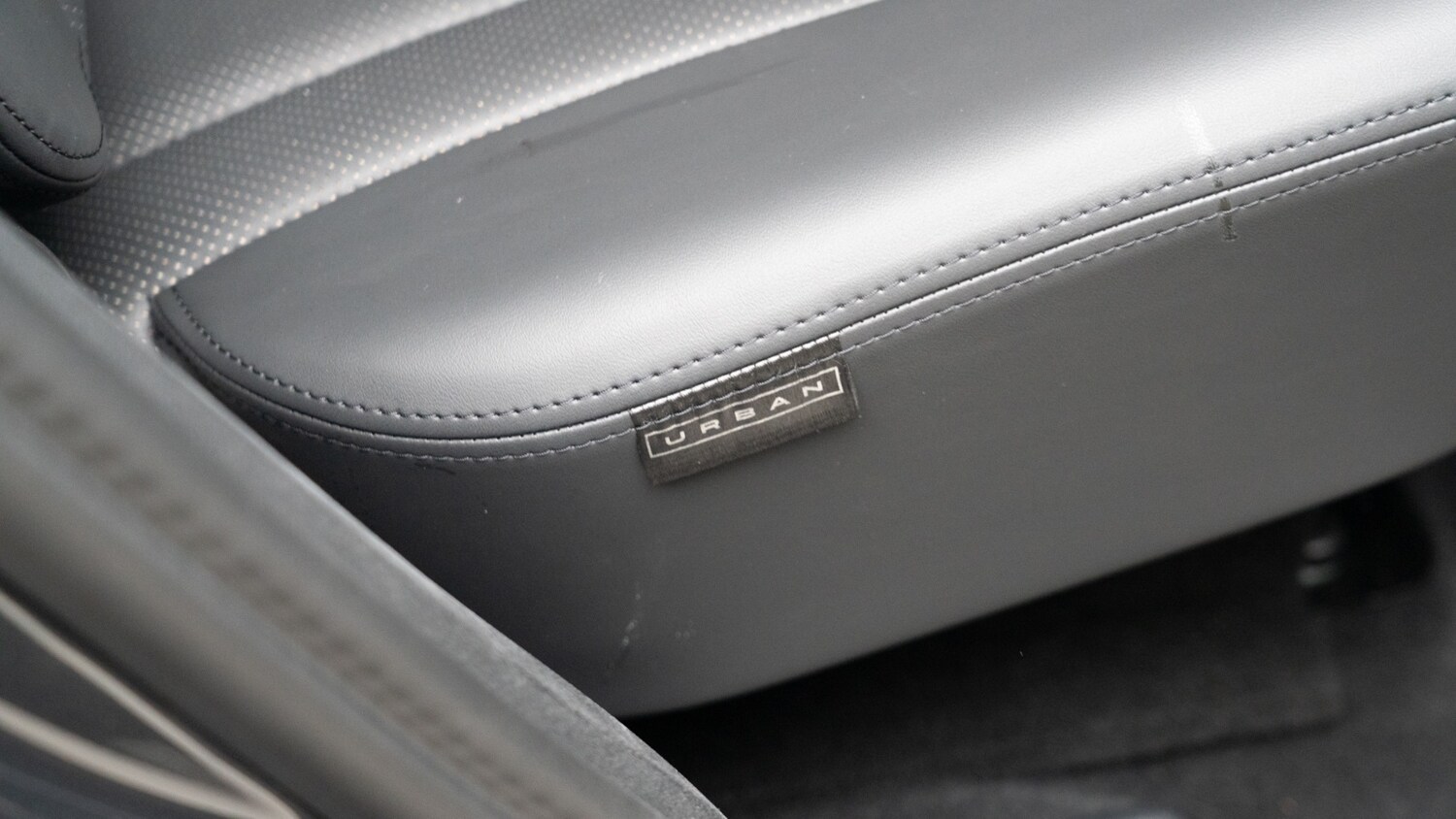 Used Land Rover Defender 2025 for sale - 78186998: Photo 11