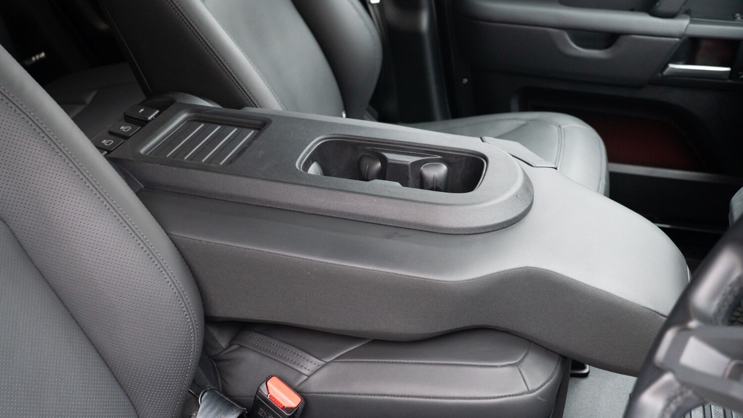 Used Land Rover Defender 2025 for sale - 78186998: Photo 20