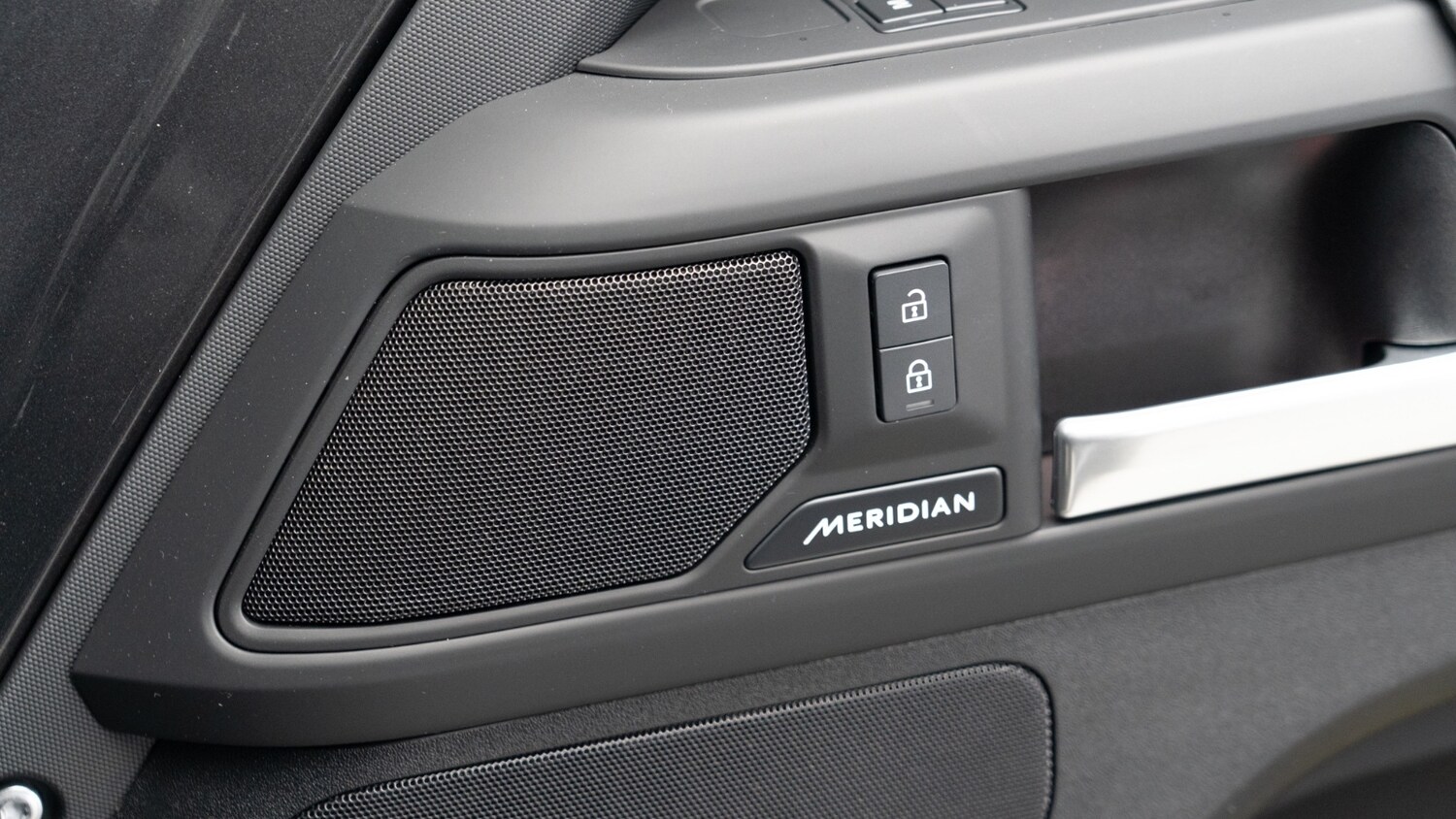 Used Land Rover Defender 2025 for sale - 78186998: Photo 33