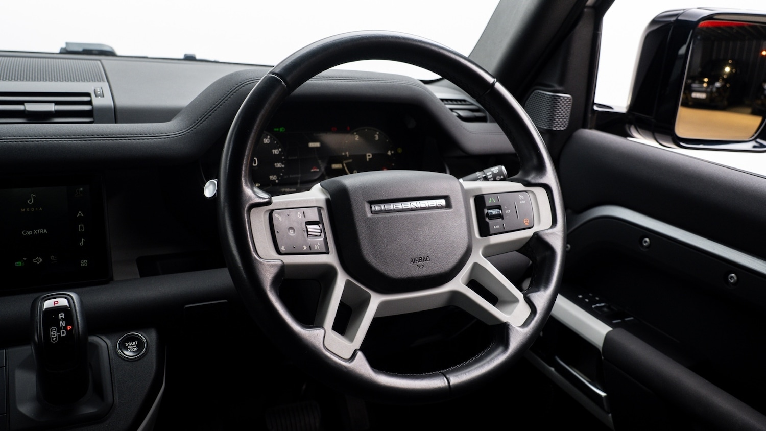 Used Land Rover Defender 2023 for sale - 77504222: Photo 26