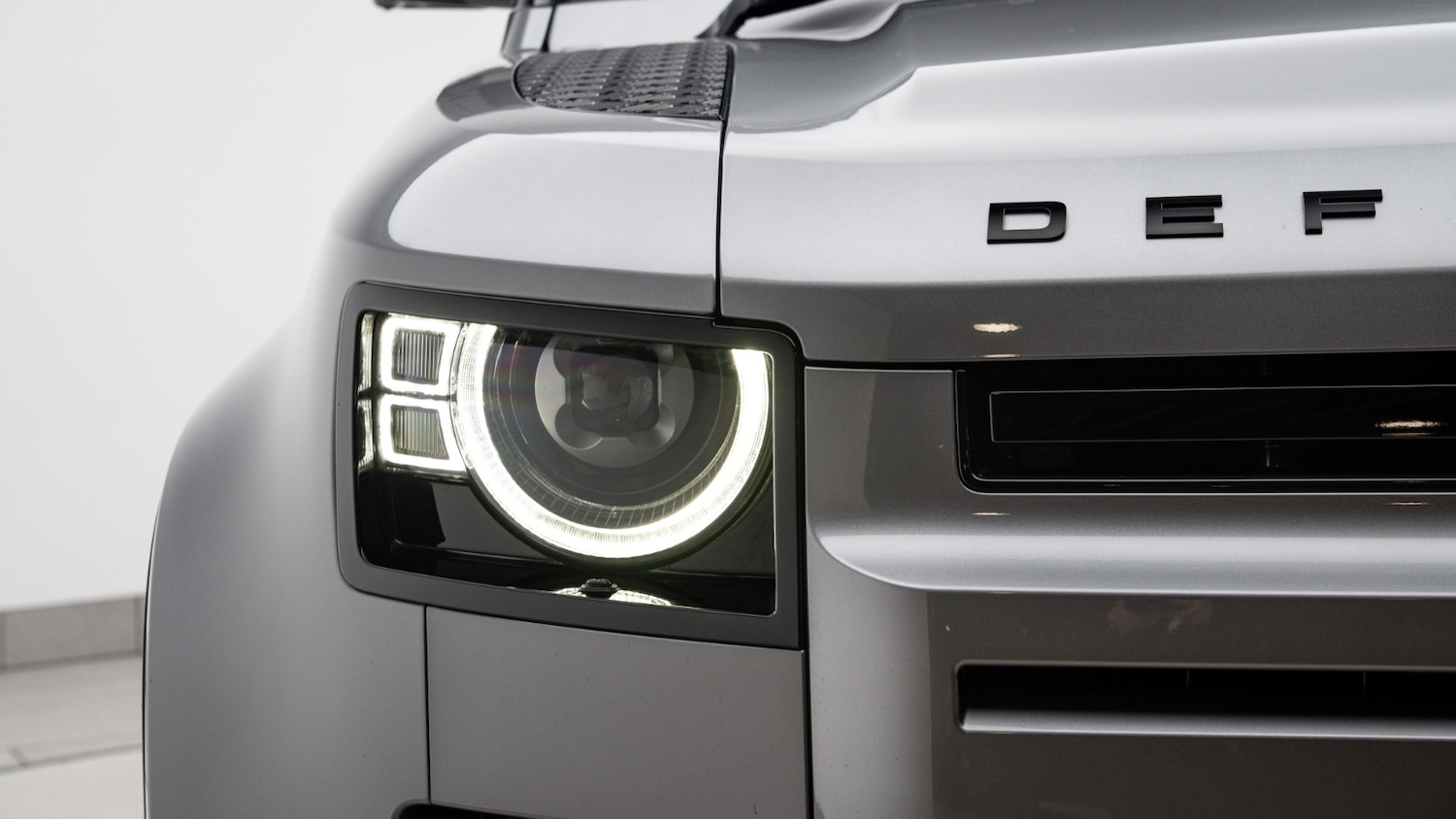 Used Land Rover Defender 2023 for sale - 77504222: Photo 29