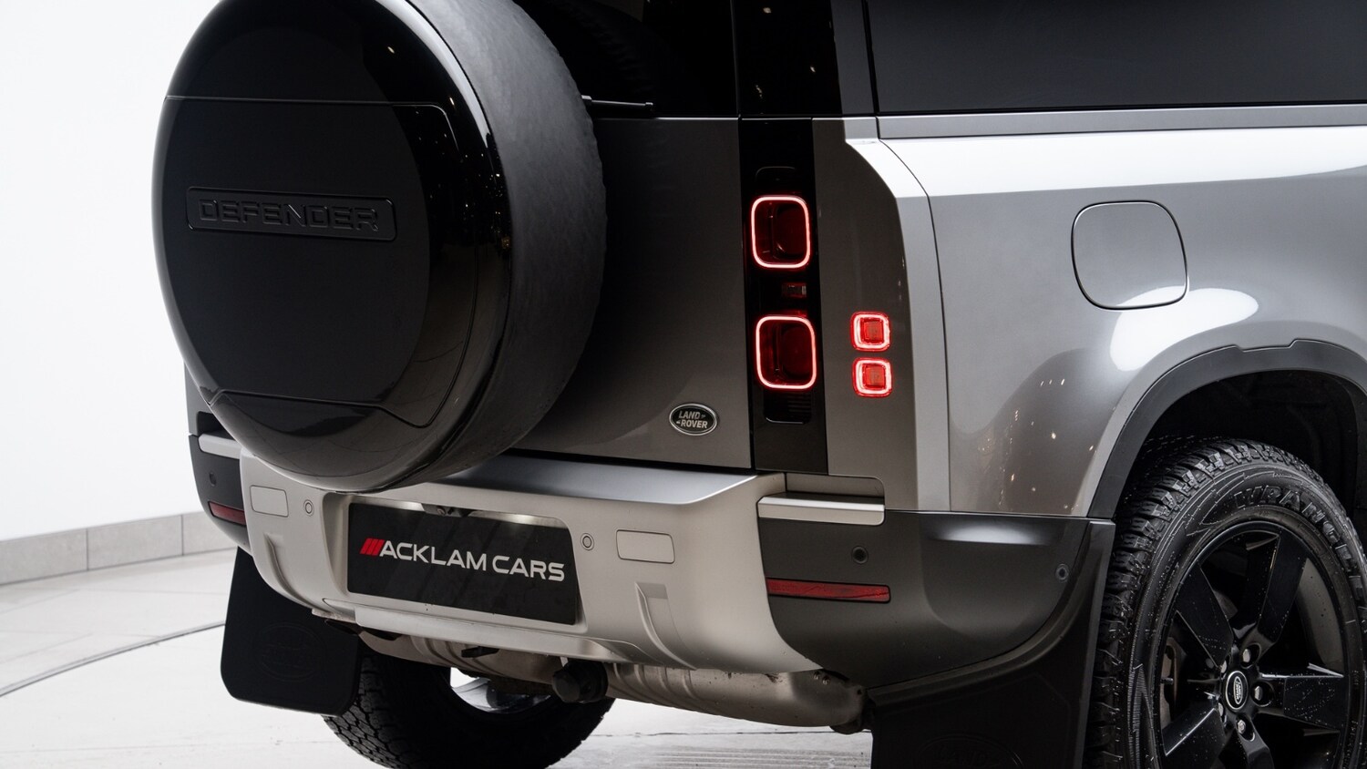 Used Land Rover Defender 2023 for sale - 77504222: Photo 36