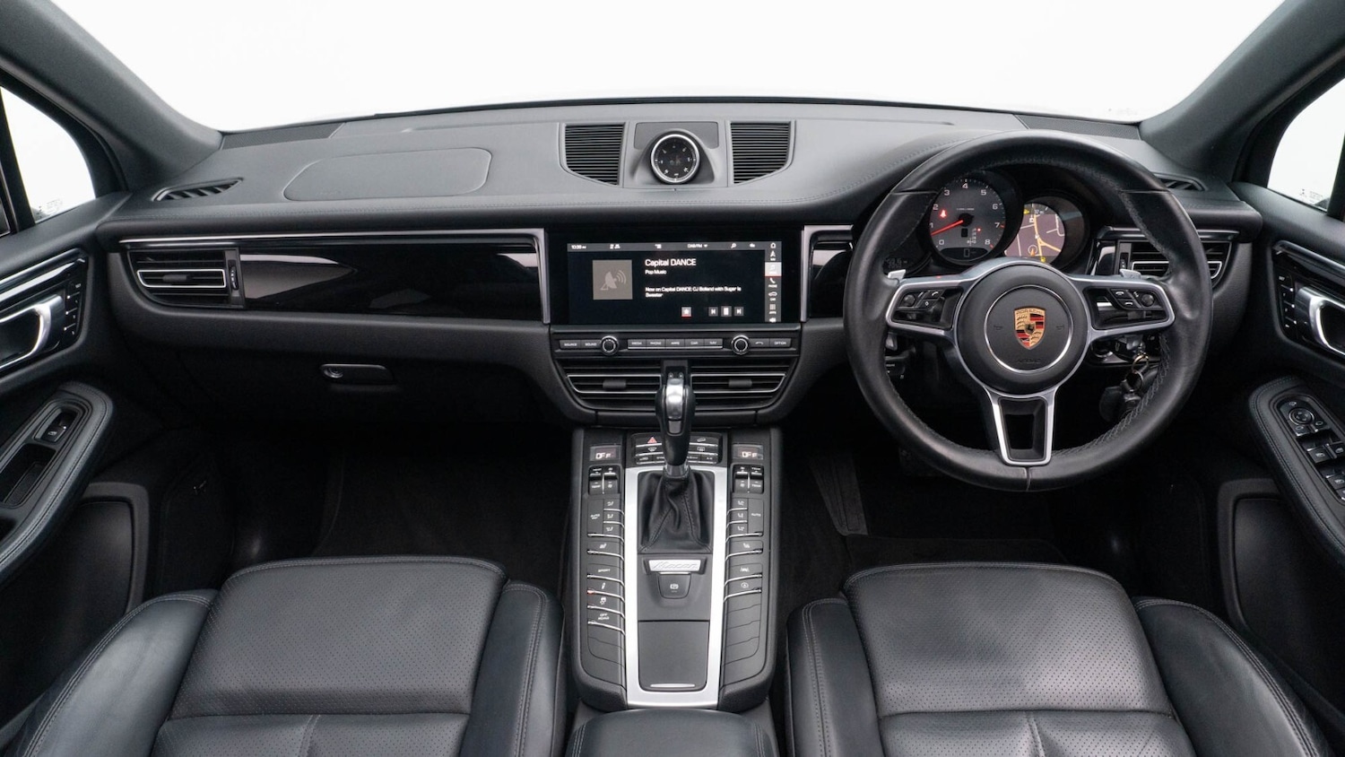 Used Porsche Macan 2020 for sale - 76661094: Photo 2
