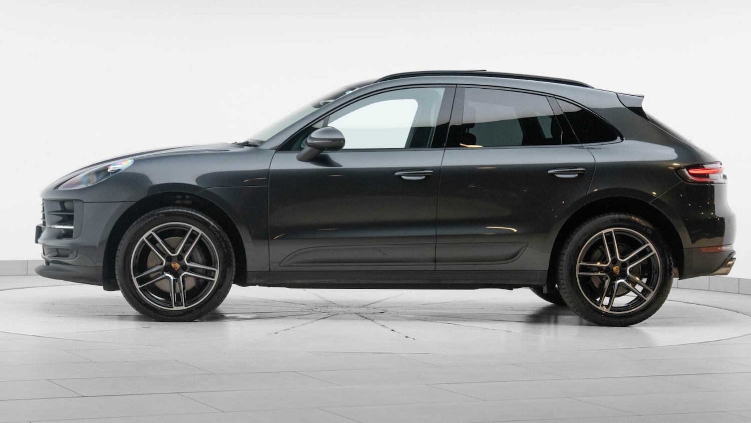 Used Porsche Macan 2020 for sale - 76661094: Photo 4