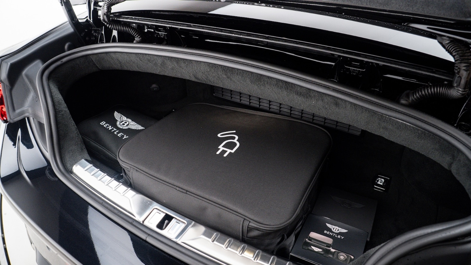 Used Bentley Continental 2025 for sale - 76977932: Photo 14