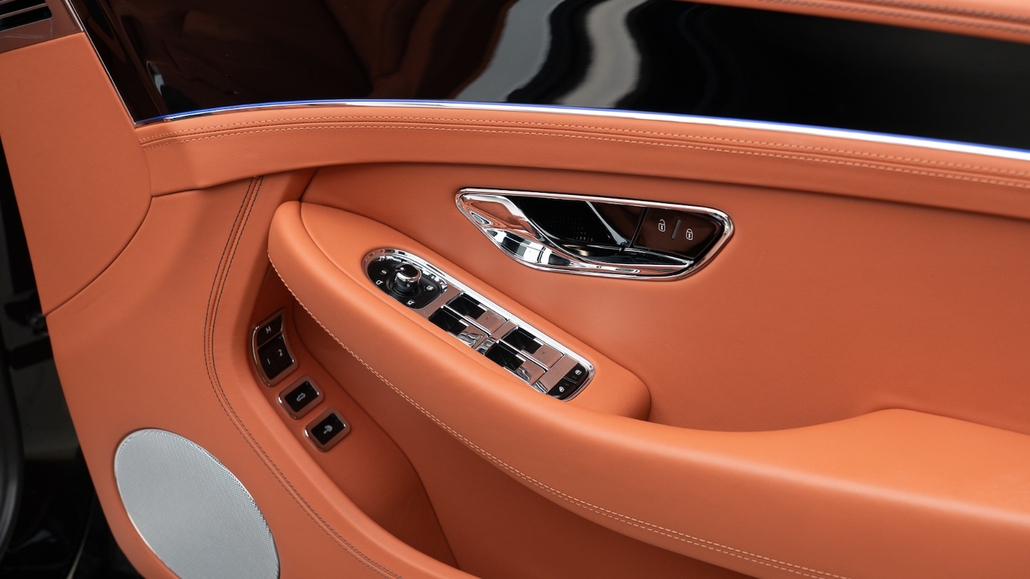 Used Bentley Continental 2025 for sale - 76977932: Photo 21