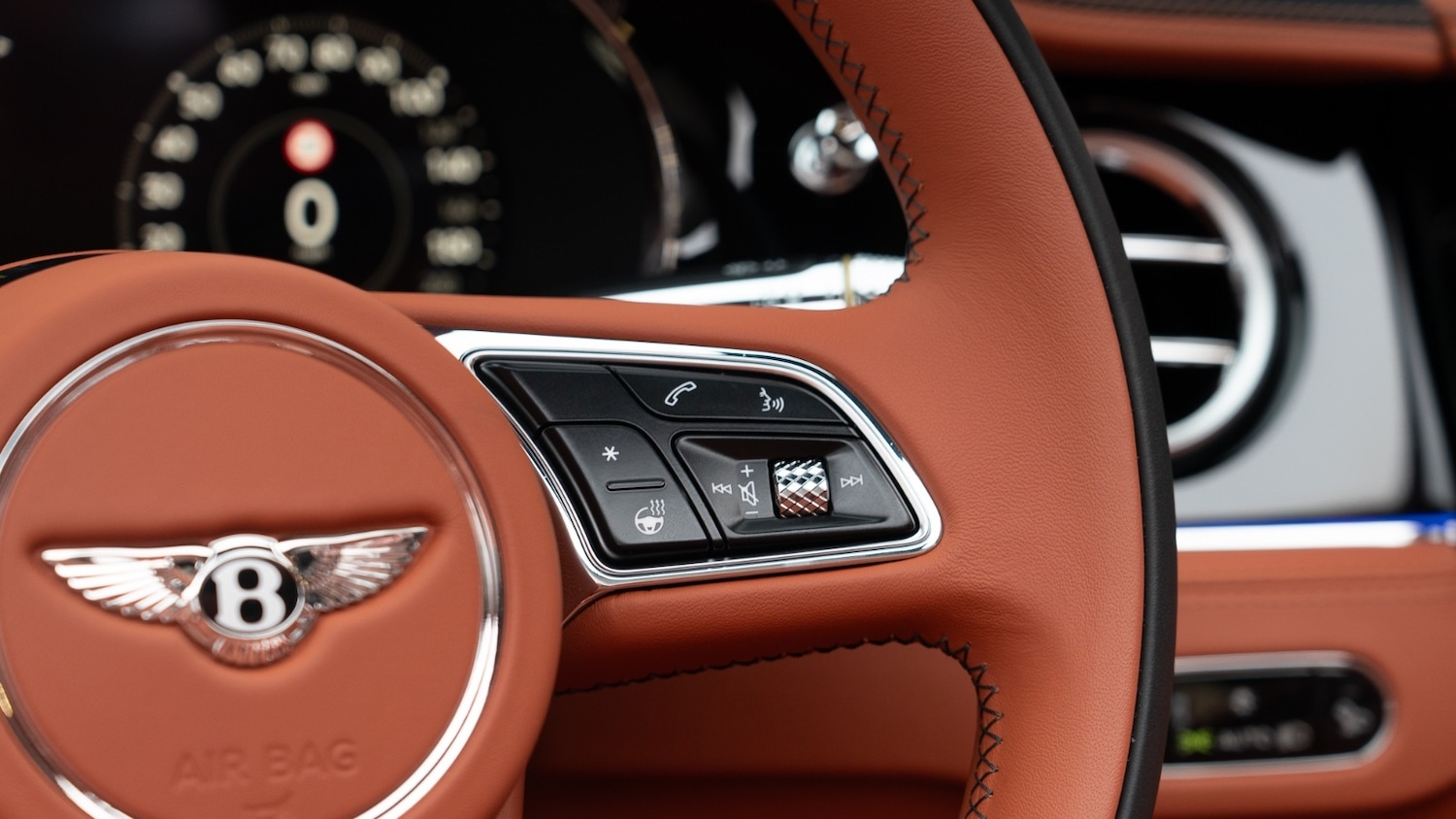 Used Bentley Continental 2025 for sale - 76977932: Photo 24