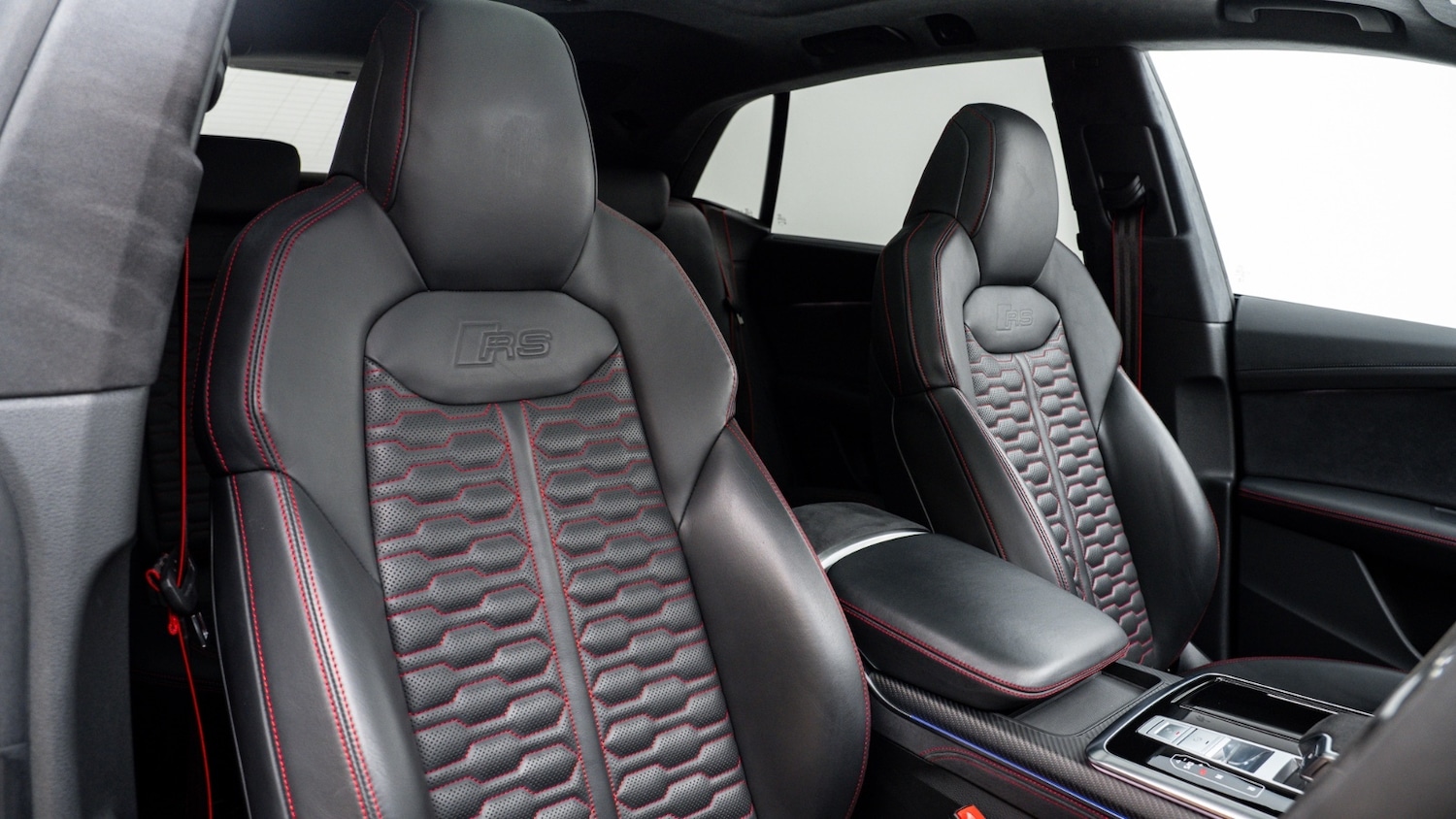 Used Audi RS Q8 2023 for sale - 77281053: Photo 24