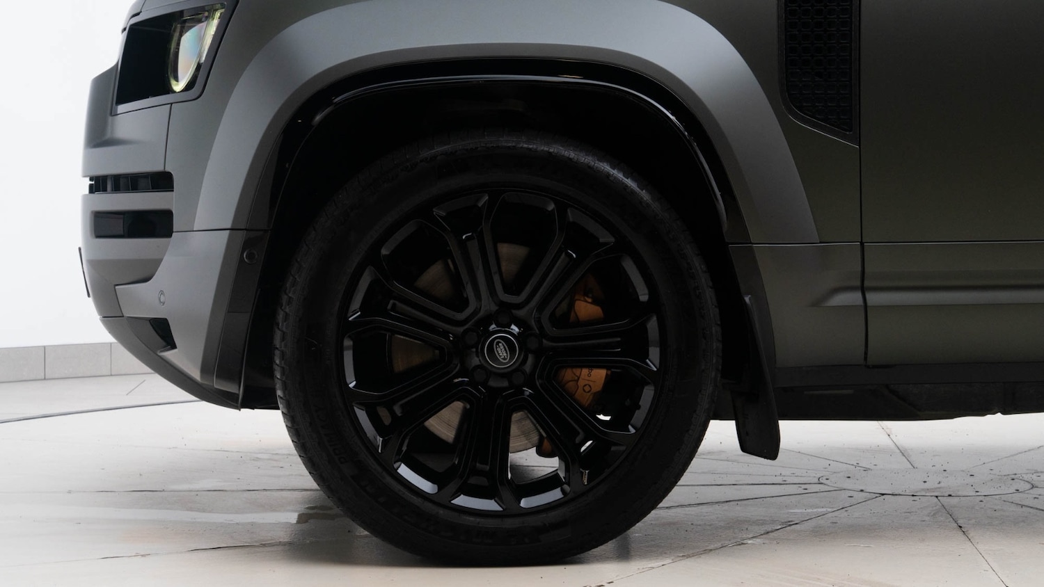 Used Land Rover Defender 2025 for sale - 76630303: Photo 12