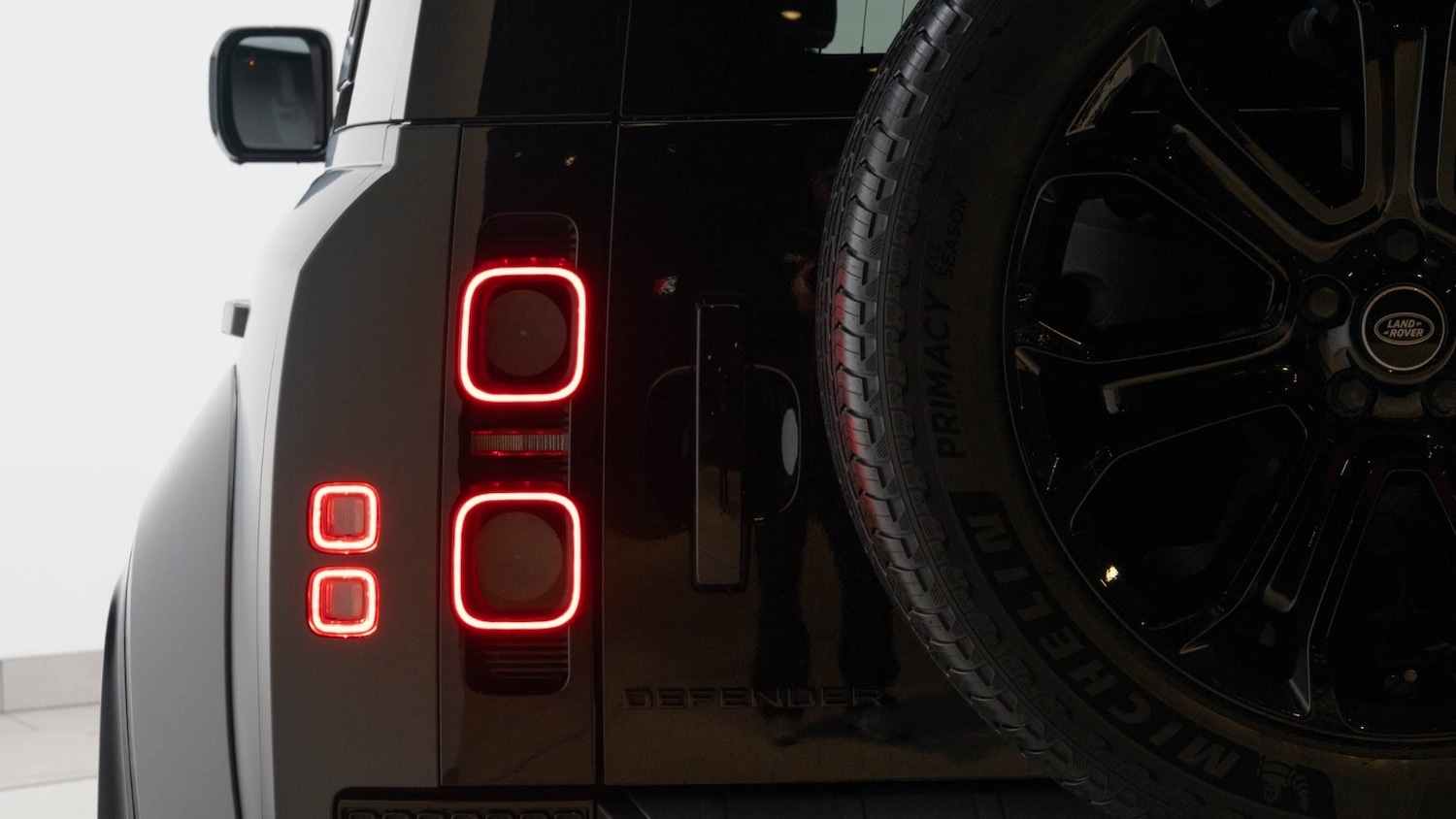 Used Land Rover Defender 2025 for sale - 76630303: Photo 14