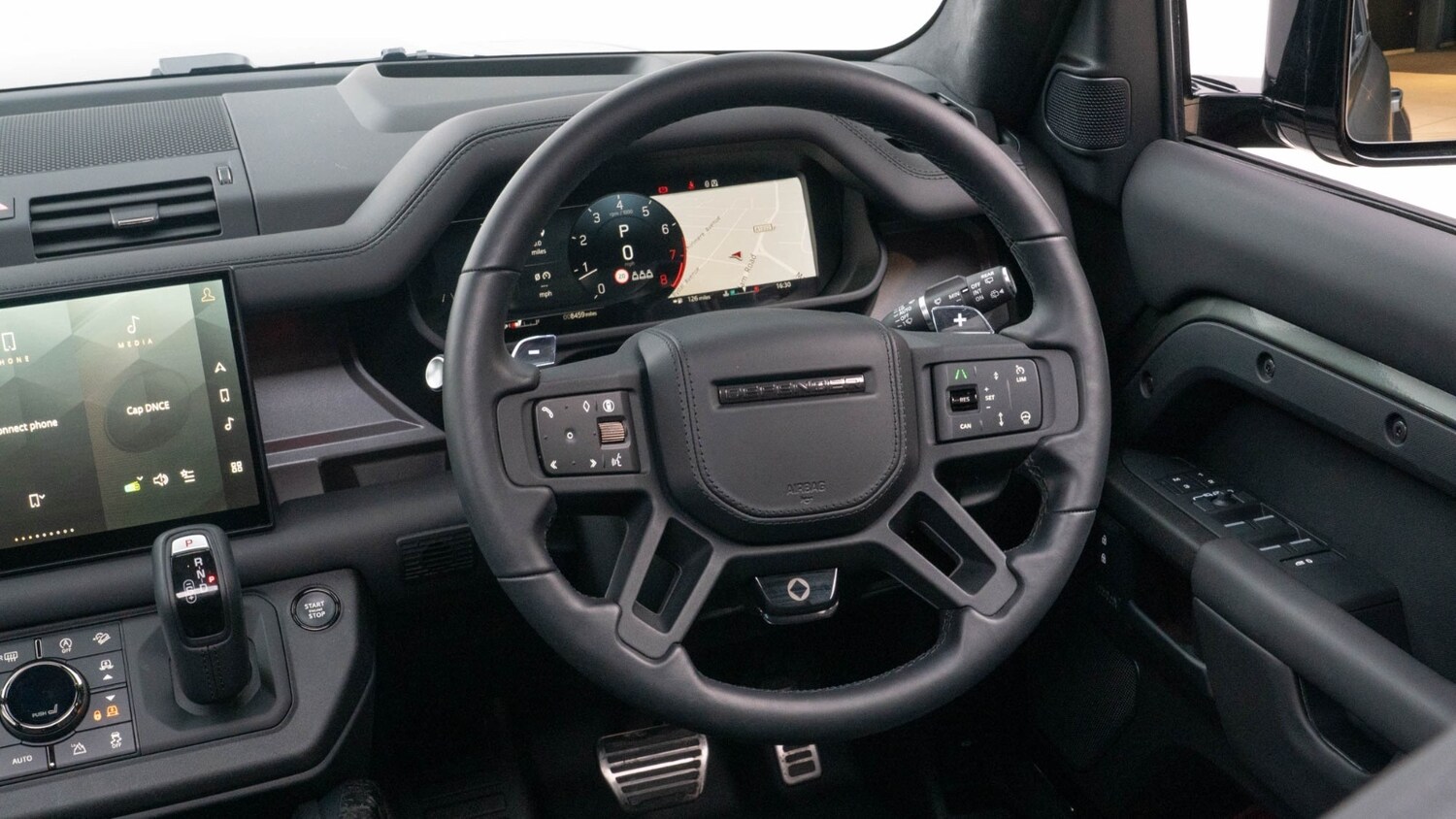 Used Land Rover Defender 2025 for sale - 76630303: Photo 22