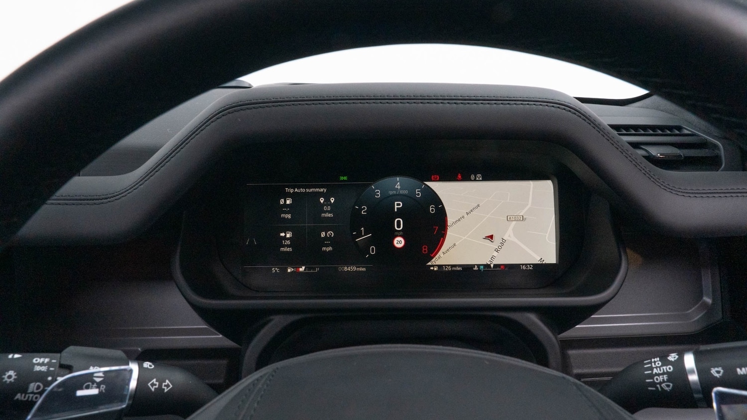 Used Land Rover Defender 2025 for sale - 76630303: Photo 37