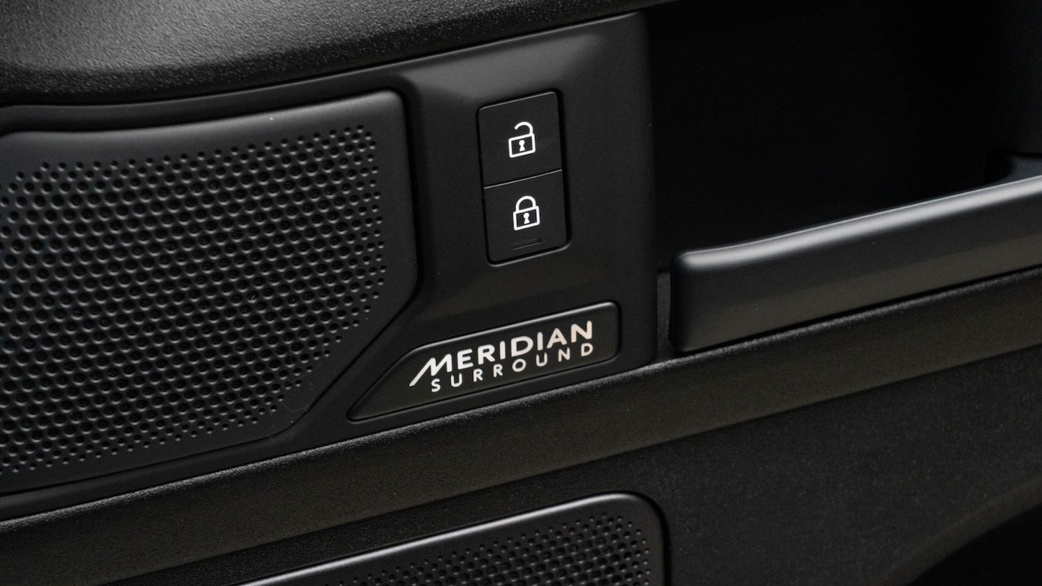 Used Land Rover Defender 2025 for sale - 76630303: Photo 41