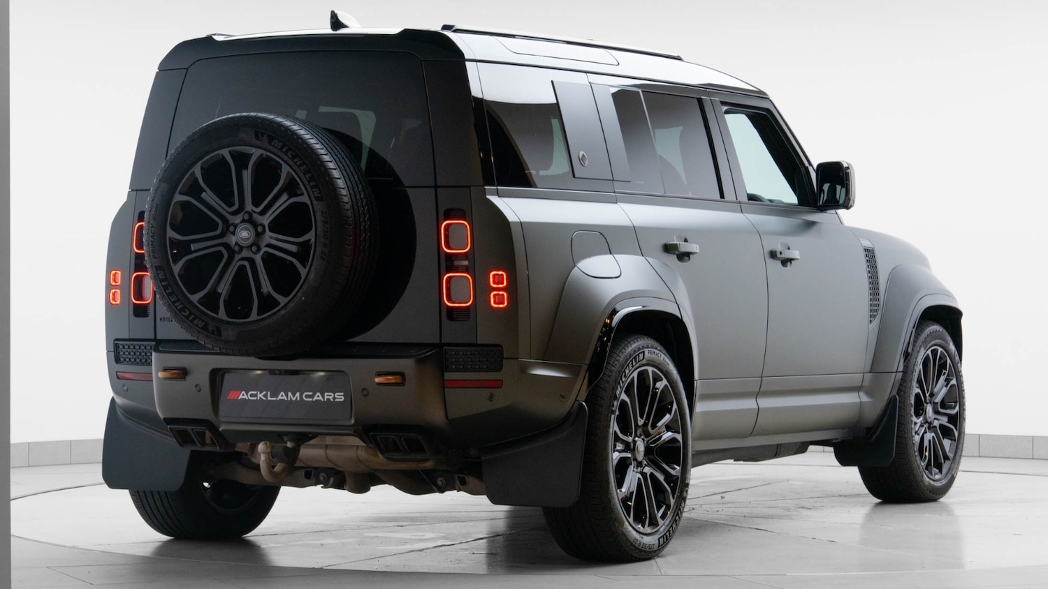 Used Land Rover Defender 2025 for sale - 76630303: Photo 6