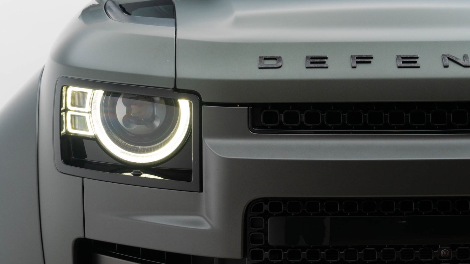 Used Land Rover Defender 2025 for sale - 76630303: Photo 8