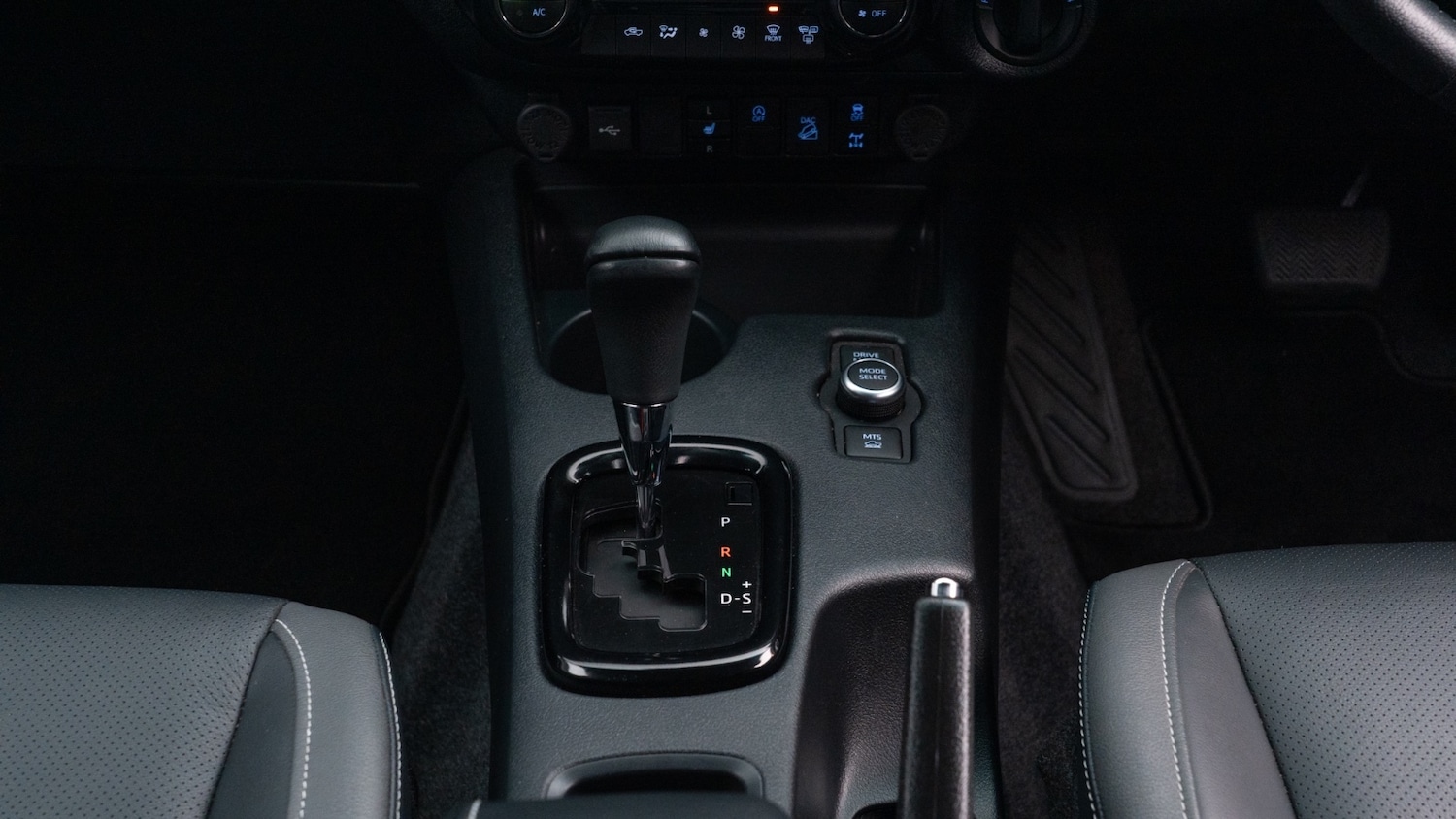 Used Toyota Hilux 2025 for sale - 76652318: Photo 18