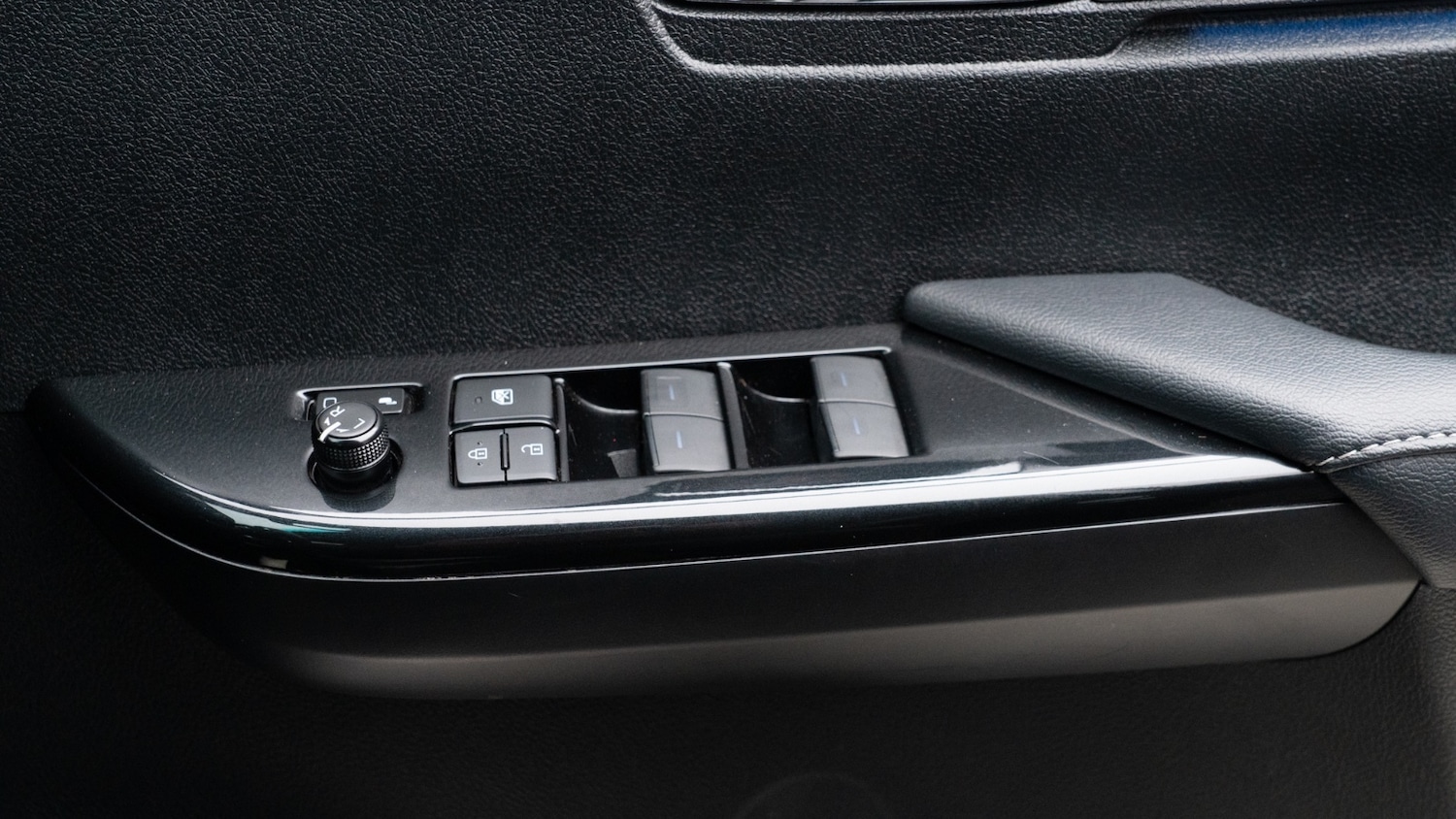 Used Toyota Hilux 2025 for sale - 76652318: Photo 29