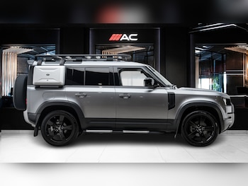 Used Land Rover Defender 110 2023 for sale - 79489117: Photo
