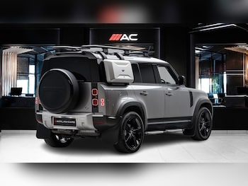 Used Land Rover Defender 110 2023 for sale - 79489117: Photo