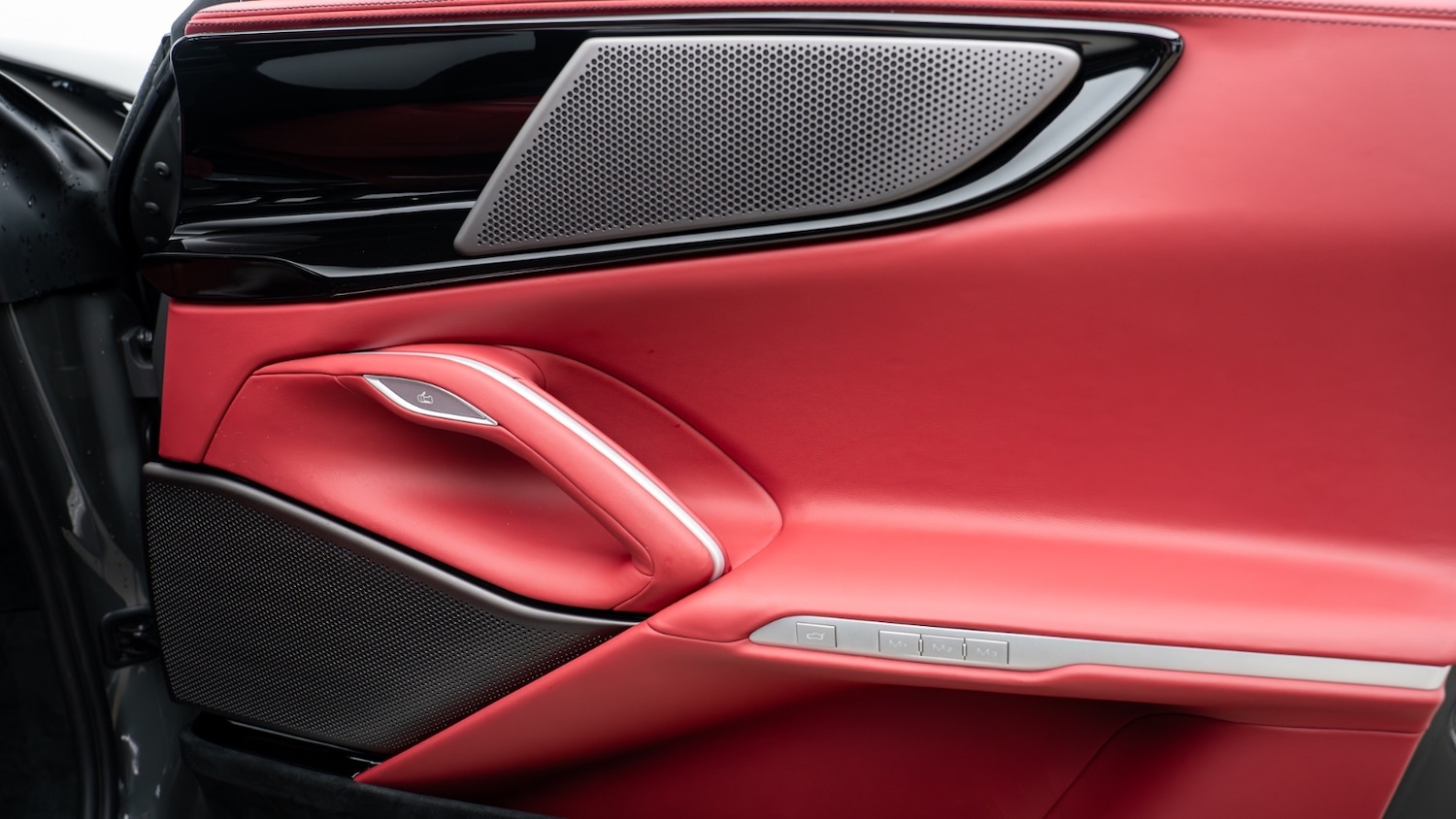 Used Ferrari Purosangue 2025 for sale - 77004897: Photo 13