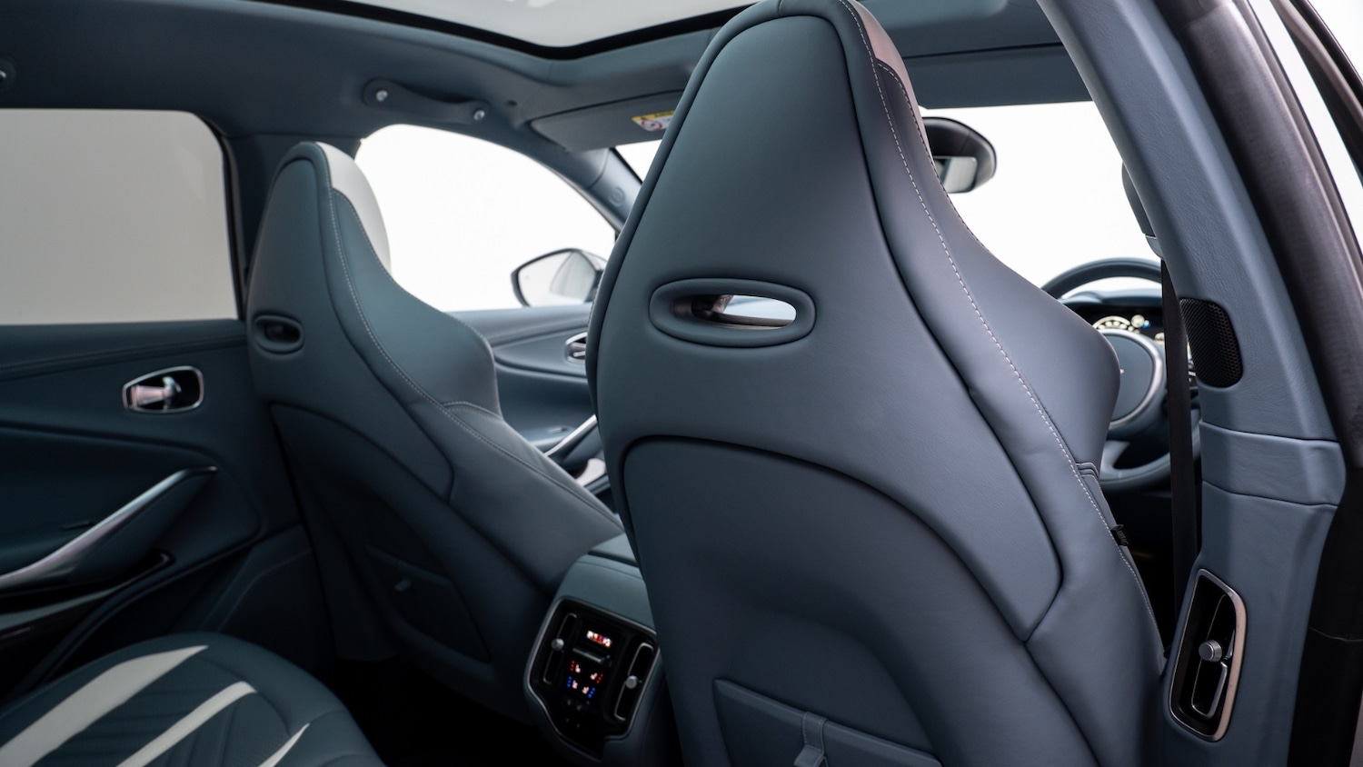 Used Aston Martin DBX 2022 for sale - 77281099: Photo 13