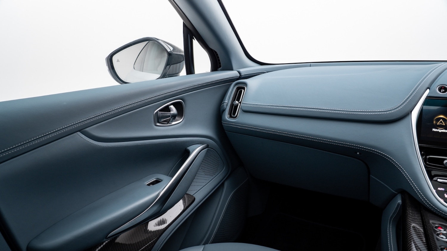 Used Aston Martin DBX 2022 for sale - 77281099: Photo 23