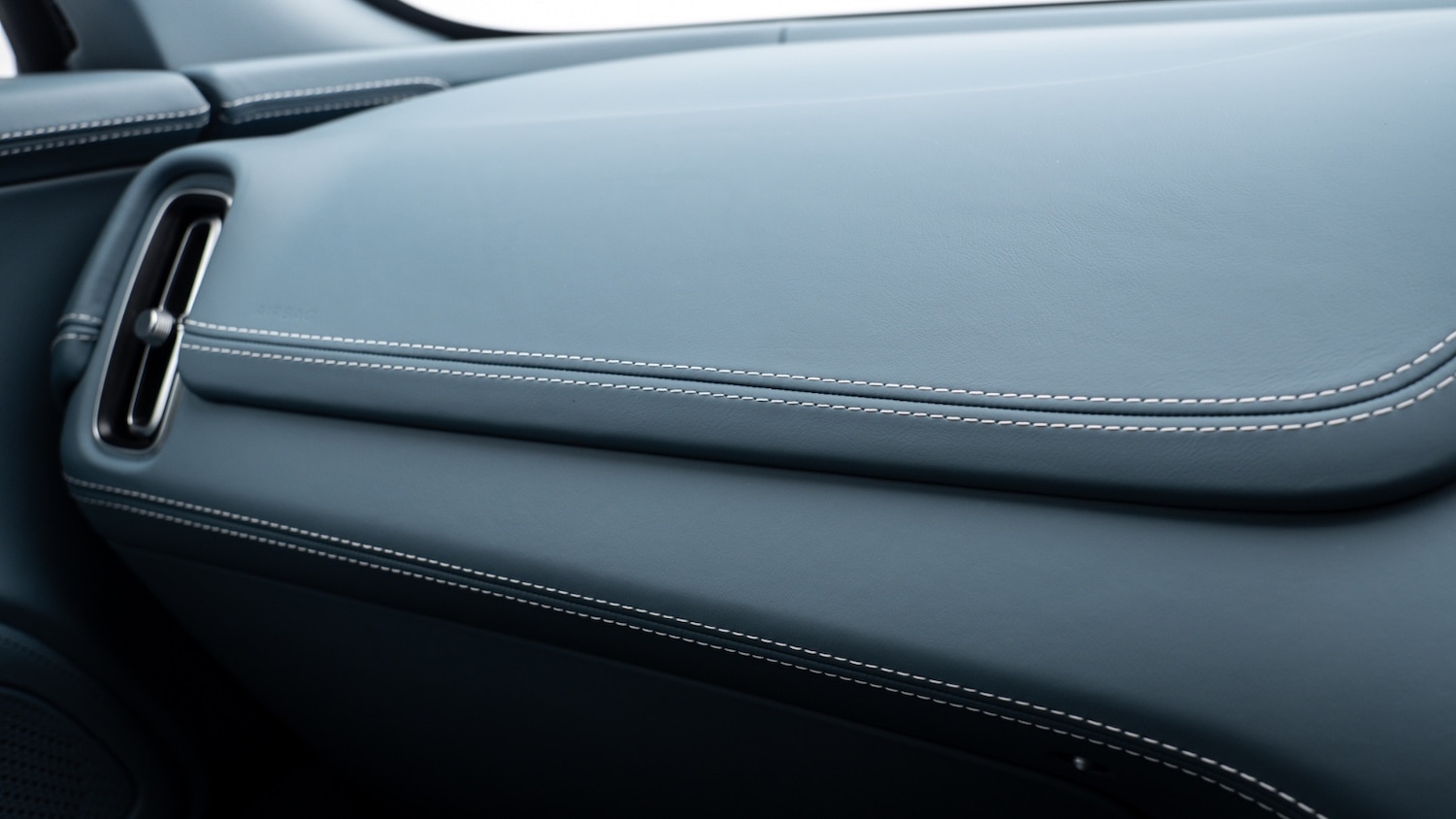 Used Aston Martin DBX 2022 for sale - 77281099: Photo 28