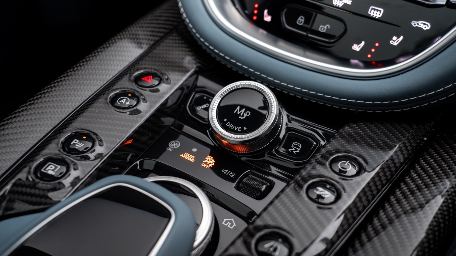 Used Aston Martin DBX 2022 for sale - 77281099: Photo 31