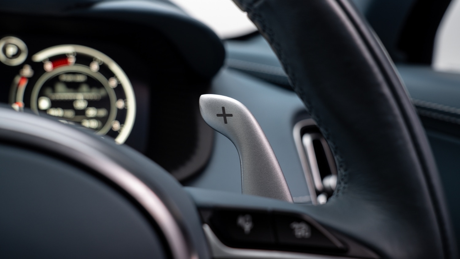 Used Aston Martin DBX 2022 for sale - 77281099: Photo 35