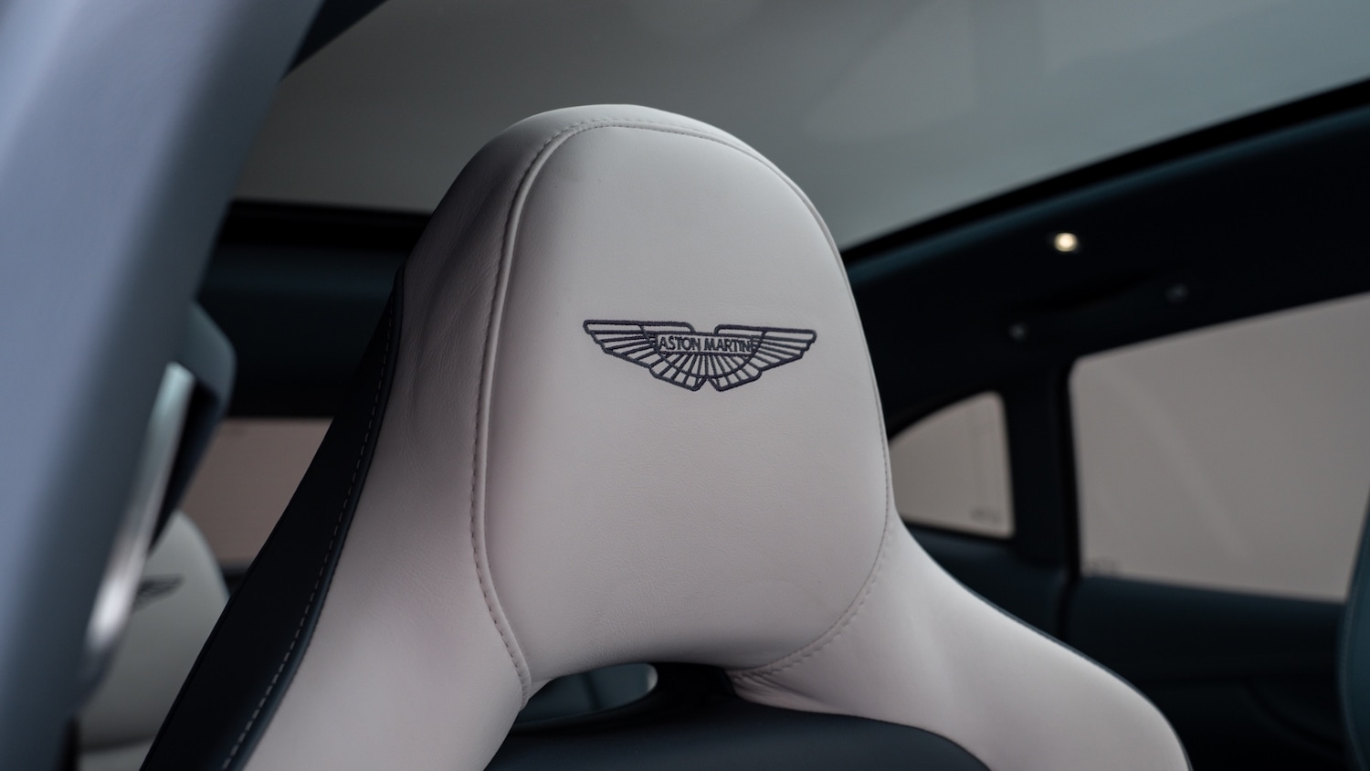 Used Aston Martin DBX 2022 for sale - 77281099: Photo 36