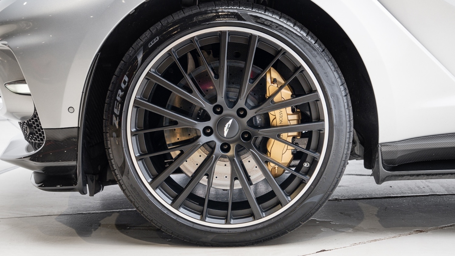 Used Aston Martin DBX 2022 for sale - 77281099: Photo 42