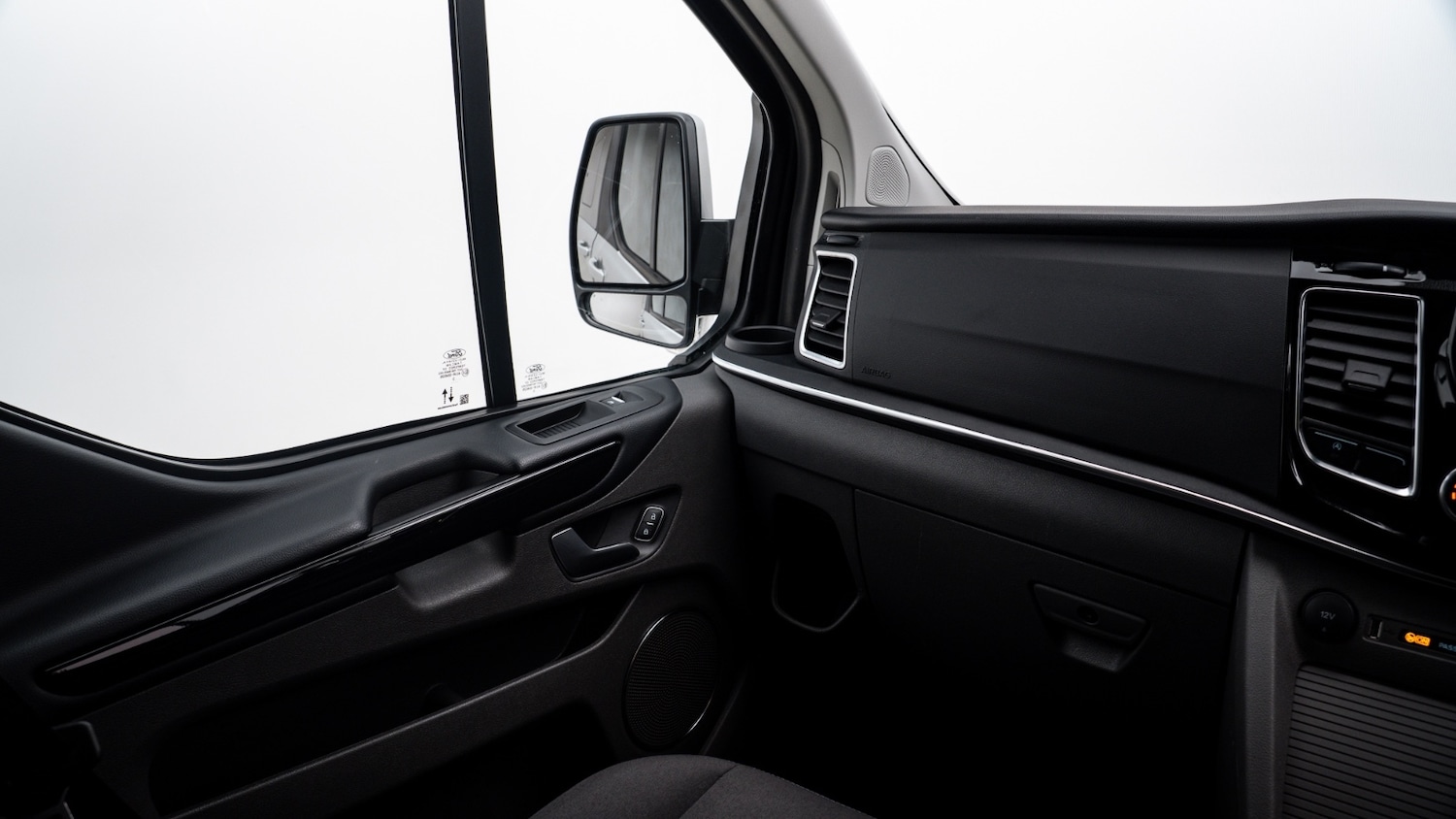 Used Ford Tourneo Custom 2023 for sale - 77339368: Photo 17