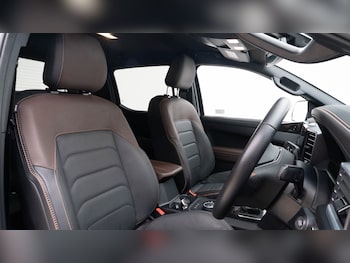 Used Volkswagen Amarok 2024 for sale - 76055745: Photo