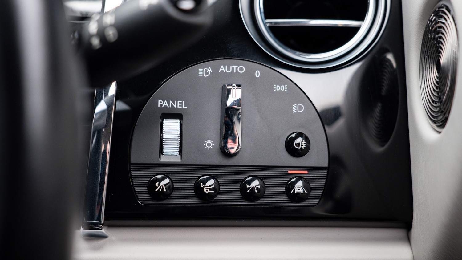 Used Rolls-Royce Wraith 2017 for sale - 77965063: Photo 27