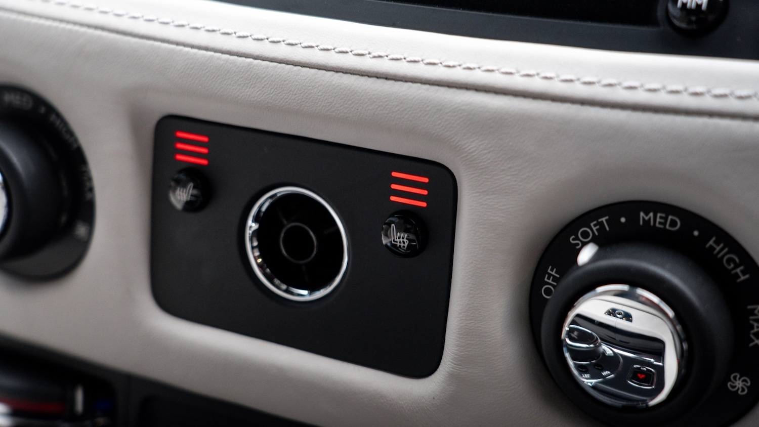 Used Rolls-Royce Wraith 2017 for sale - 77965063: Photo 33