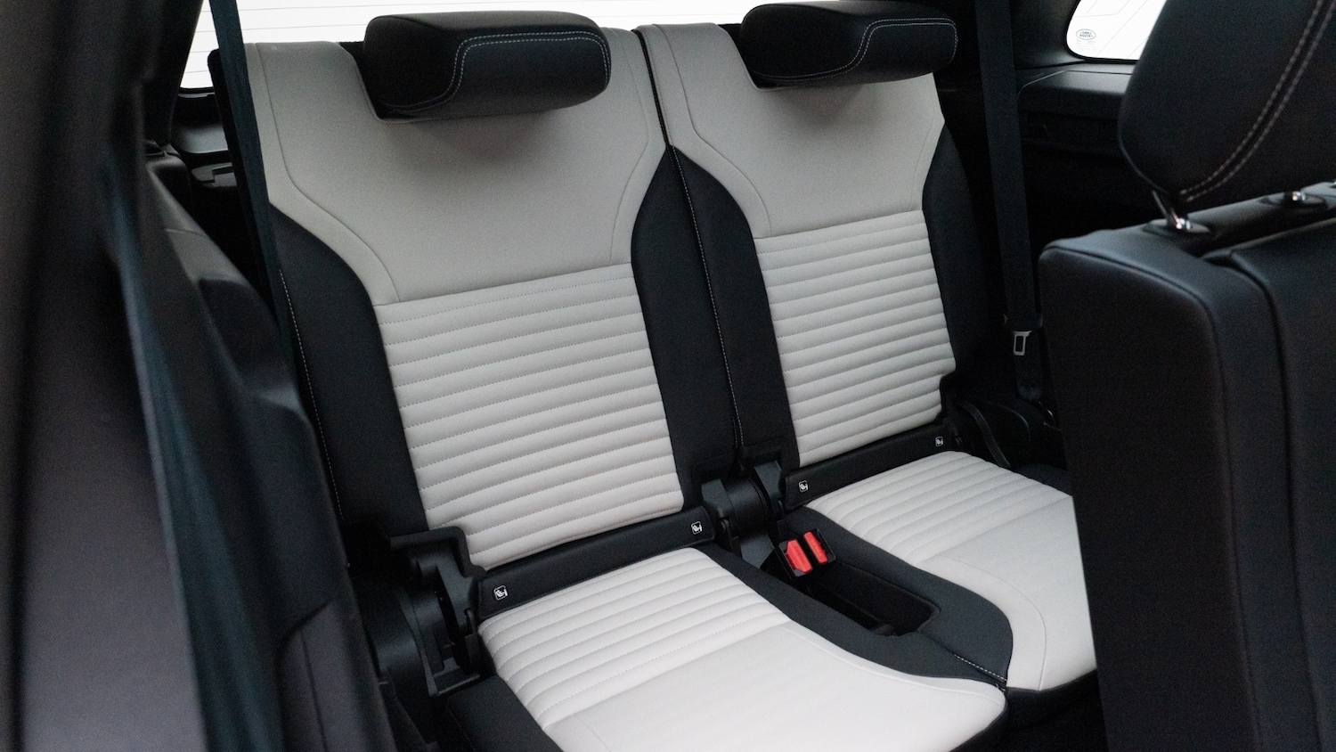 Used Land Rover Discovery 2023 for sale - 77803784: Photo 18