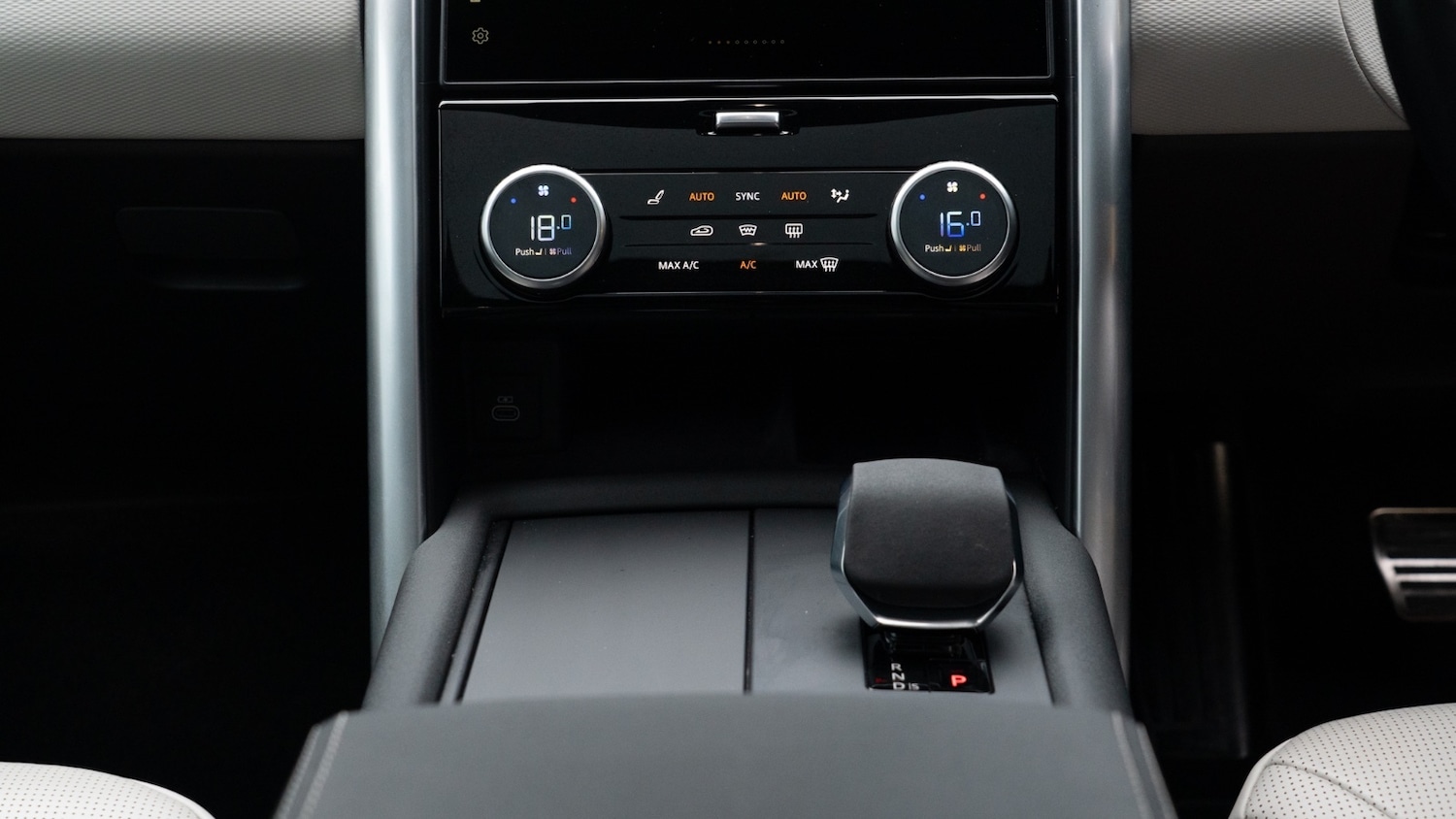 Used Land Rover Discovery 2023 for sale - 77803784: Photo 23