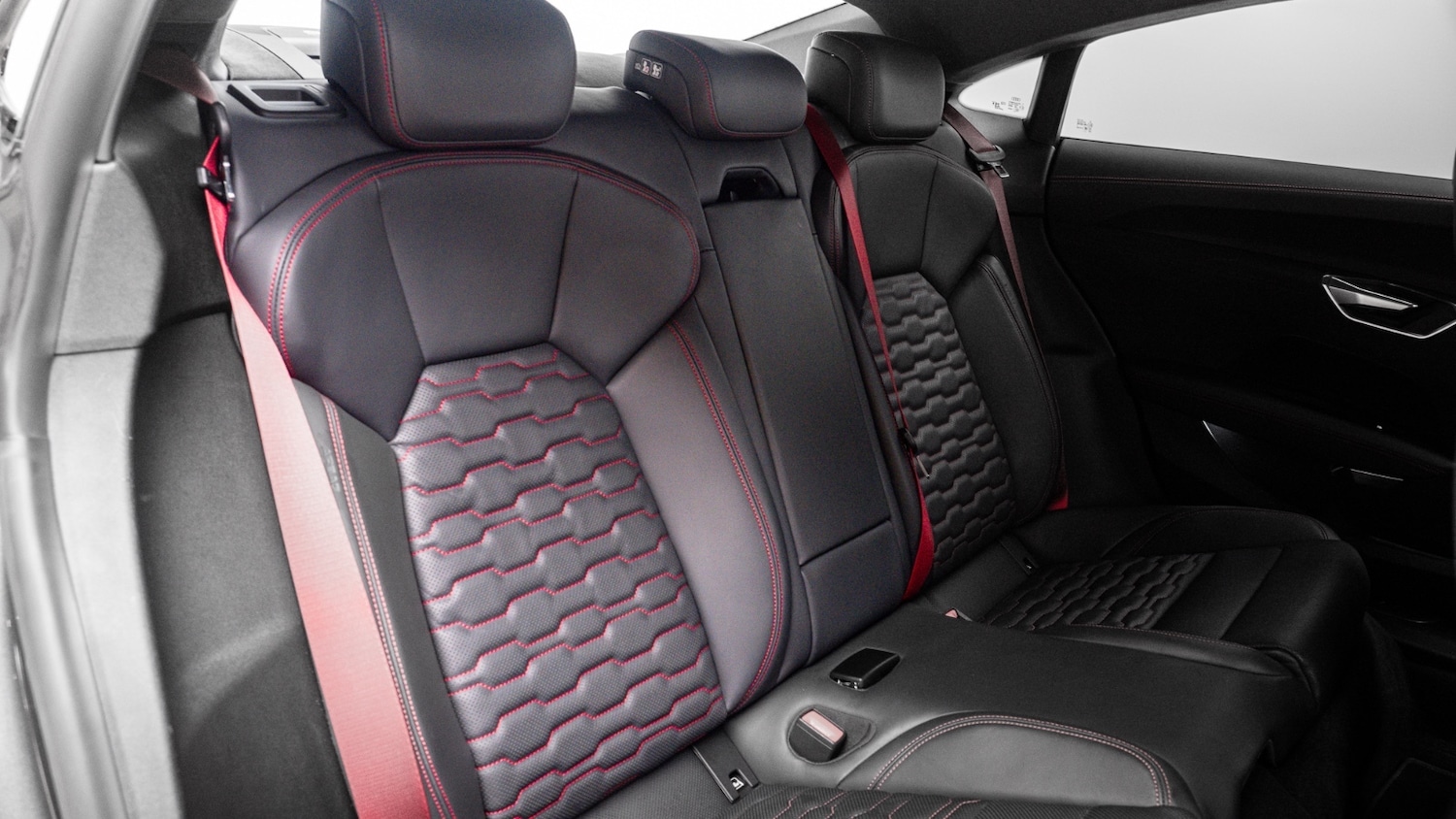 Used Audi RS e-tron GT 2023 for sale - 76766375: Photo 11