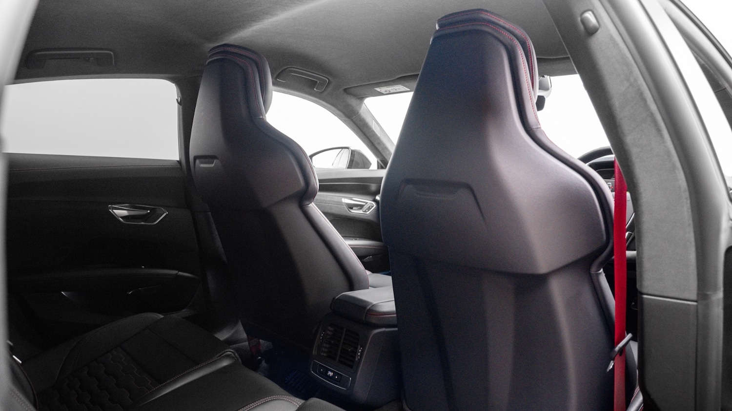 Used Audi RS e-tron GT 2023 for sale - 76766375: Photo 12