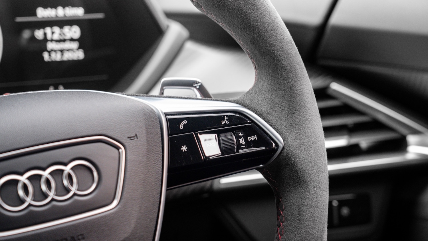 Used Audi RS e-tron GT 2023 for sale - 76766375: Photo 17