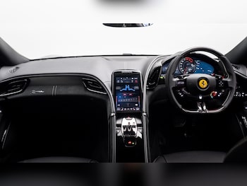 Used Ferrari Roma 2024 for sale - 78555489: Photo