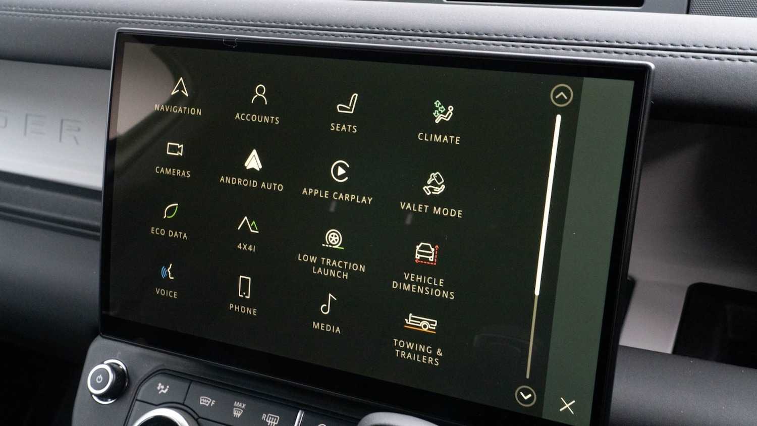 Used Land Rover Defender 2025 for sale - 76647910: Photo 12