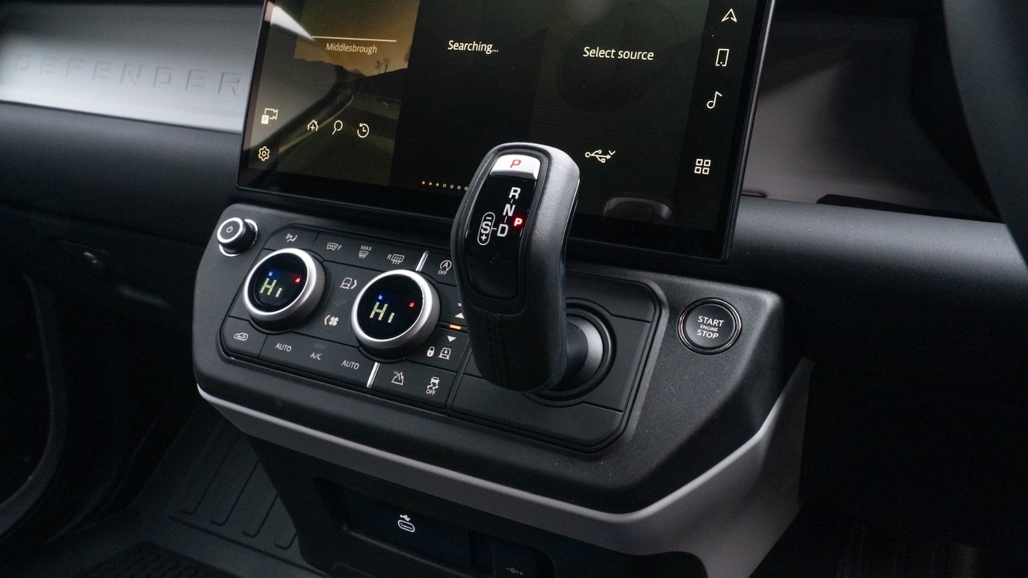 Used Land Rover Defender 2025 for sale - 76647910: Photo 9