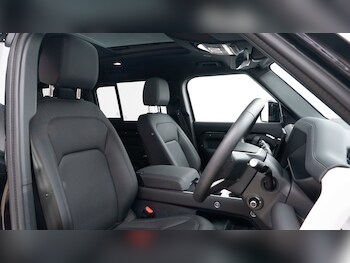 Used Land Rover Defender 2024 for sale - 75828926: Photo