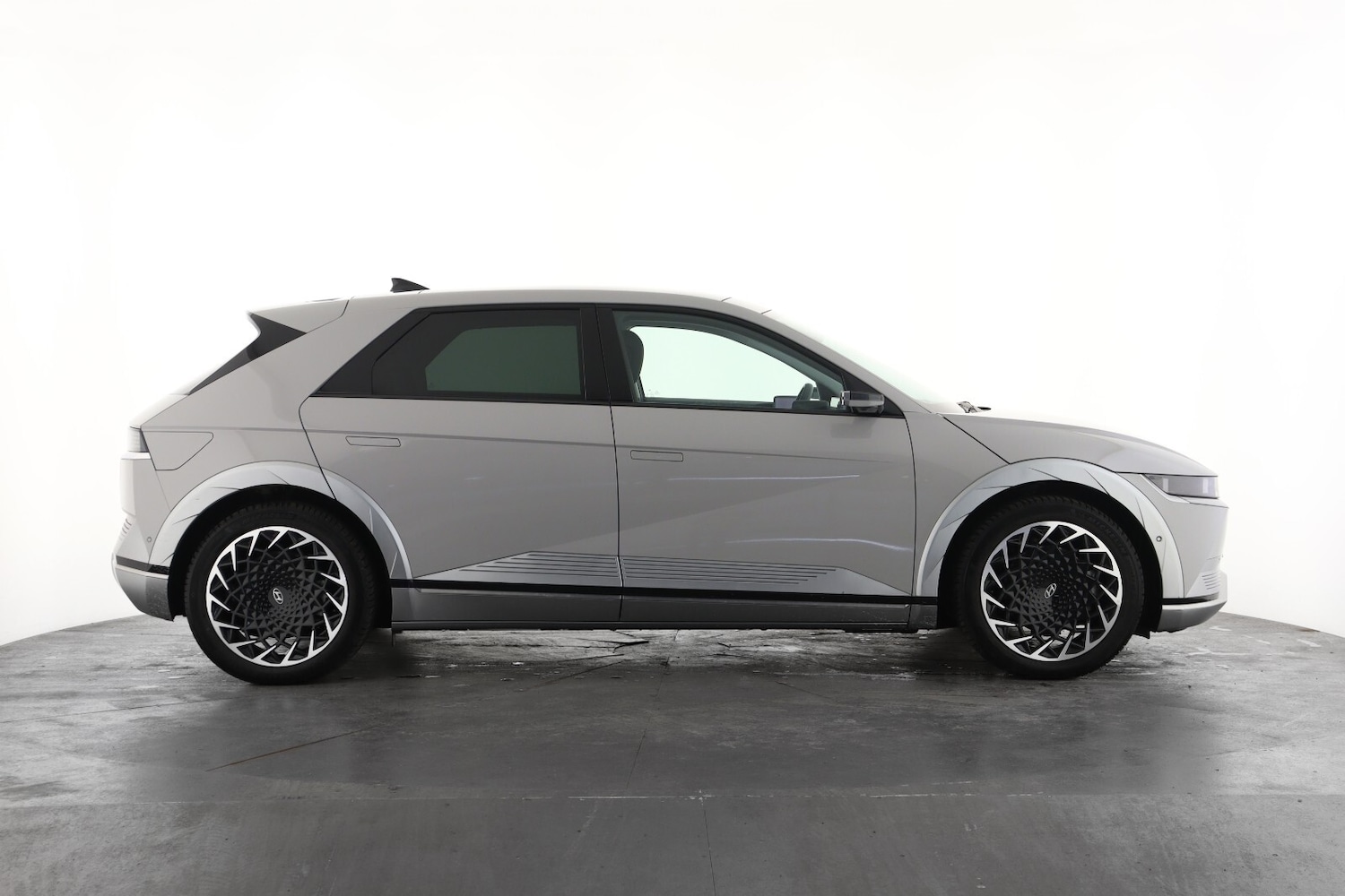 Used Hyundai IONIQ 5 2024 for sale - 77678858: Photo 4