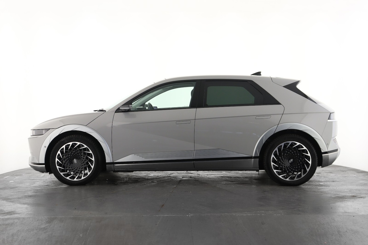 Used Hyundai IONIQ 5 2024 for sale - 77678858: Photo 7