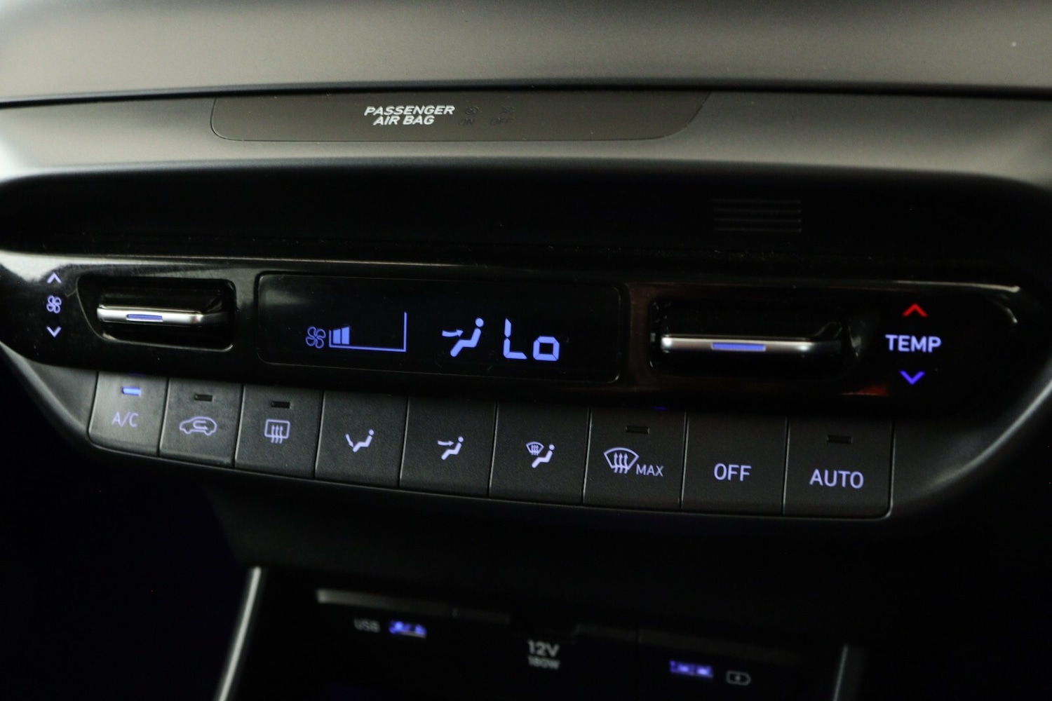 Used Hyundai i20 2023 for sale - 76942906: Photo 18